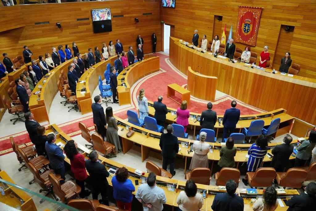 Sesión de Constitución da XII lexislatura do Parlamento da Galiza (Foto: Álvaro Ballesteros / Europa Press).